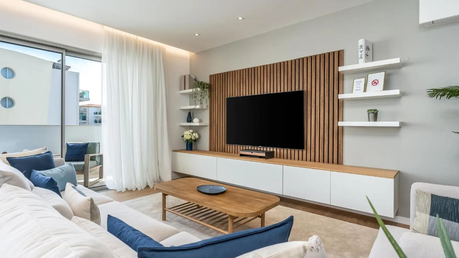 Luxury And Comfort Next To The Historic Center #1954 Lagos